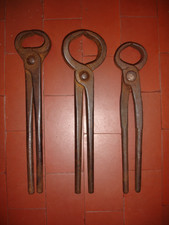 Three vintage nippers /