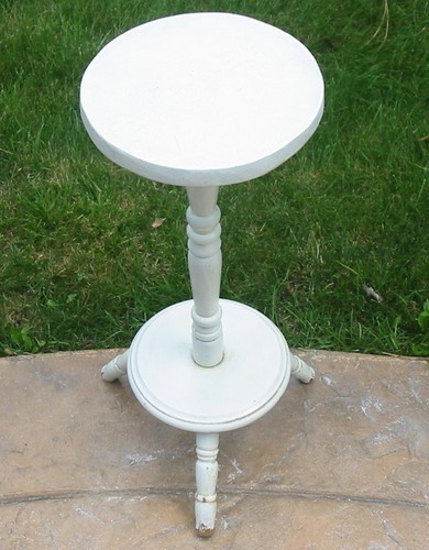 Vintage chippy wood tri - wood, tri-pod