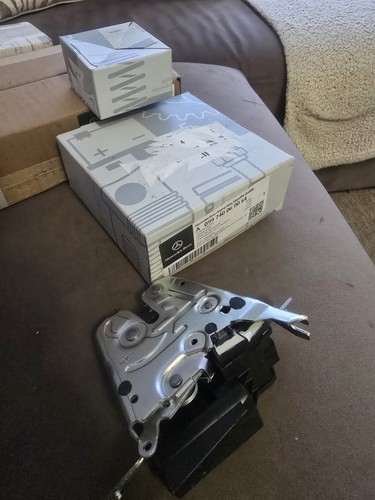Genuine mercedes tailgate boot - mercedes,