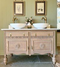 Traditional Vintage Oak vanity