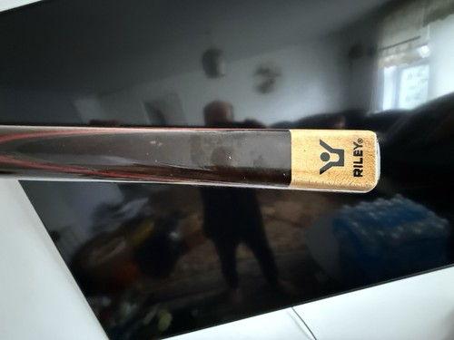 Riley pool cue - pool,