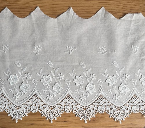 Off white embroidered - off,