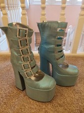 Dolls Kill Last Act Platform