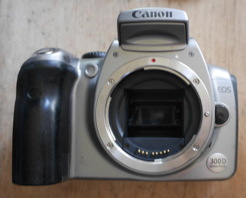 Canon eos 300d digital camera - eos,