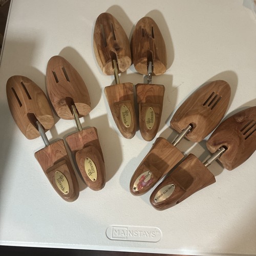 Pair shoe tree - shoe, lot