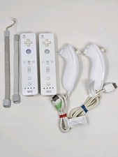 Nintendo Wii Controller Bundle – 2 x Wii Remotes + 2 x Nunchucks + Straps Tested