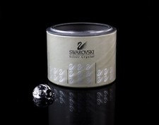 SWAROVSKI 'LADYBIRD' CRYSTAL FIGURE MODEL ORNAMENT 7604, BOXED