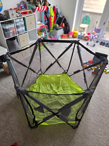 Portable foldable hexagon - portable,