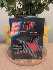 Elton John : The Red Piano