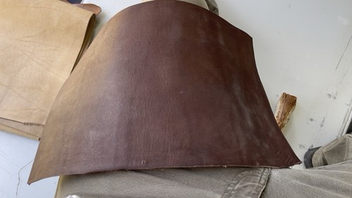 Thick leather leg - thick,
