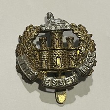 British Army - The Essex Regiment - Bi-Metal Cap Badge - Post 1900 version 