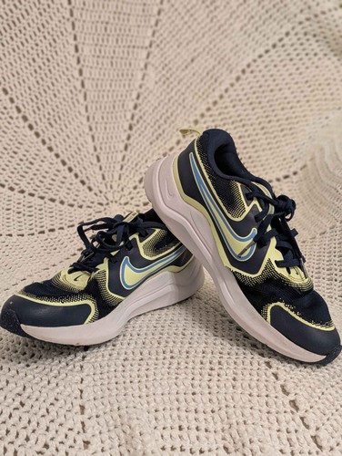 Nike cosmic runner - nike,