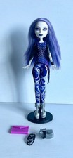 Monster High Spectra Vondergeist Picture Day Doll & Accessories