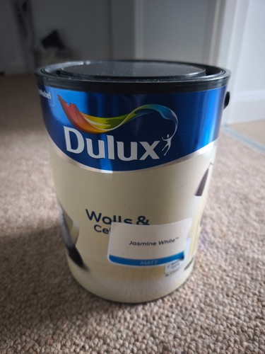Dulux jasmine white - , new