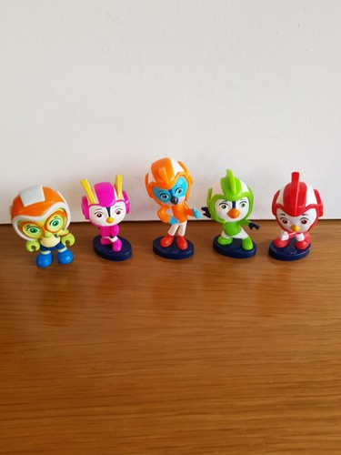 Top wing figures - figures,