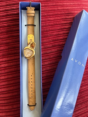 Vintage 2000 avon - avon, charm
