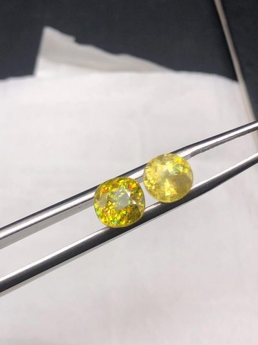 90ct natural green sphene - green,