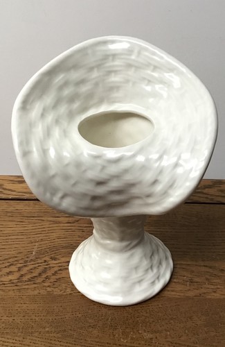 Vintage sylvac white - sylvac, basket