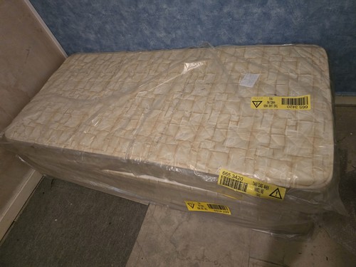 Complete single bed - bed, base