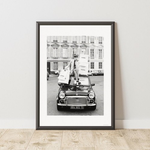 Chanel poster designer - /,