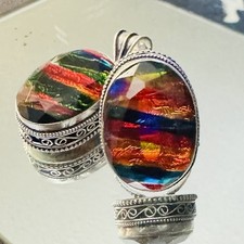 ammolite opal gemstone pendant