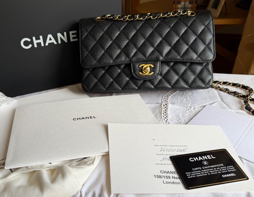 Chanel classic flap bag medium - chanel,