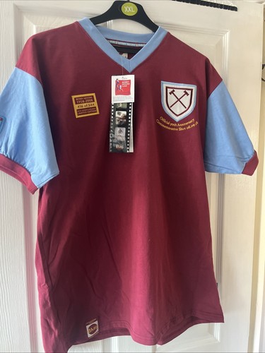 Bobby moore 1957 - moore, numbered