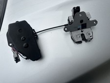VOLVO V70-XC70 GENUINE ELECTRIC TAILGATE BOOT LOCK 31333543