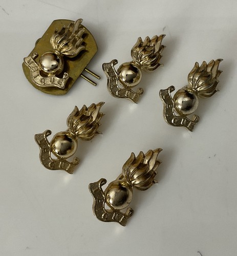 Vintage army gold gilt - x,