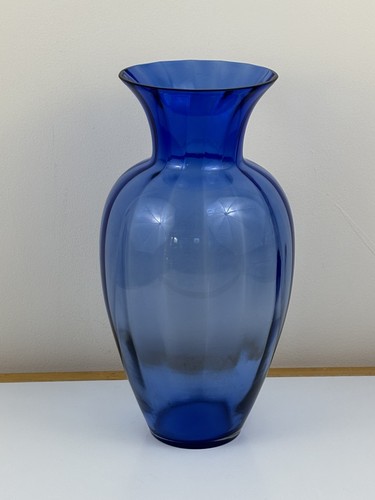 Blue glass vase large - blue,