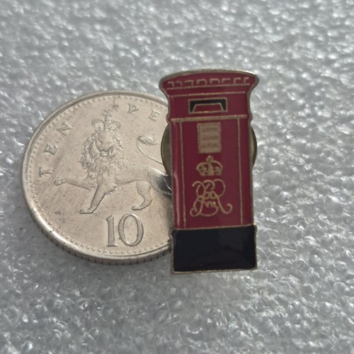 Royal mail badge - mail,