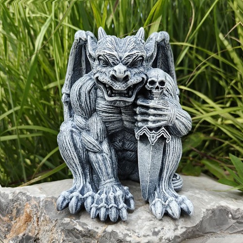 Qumhmup gargoyle sculpture - qumhmup,