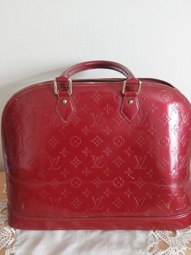 Louis vuitton alma red - red, hand