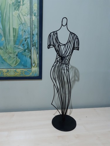Black thin metal mannequin - black,