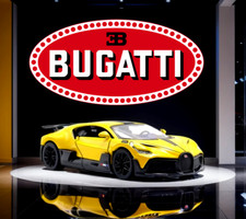 BUGATTI DIVO Striking Yellow