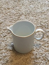 New Thomas Medallion White