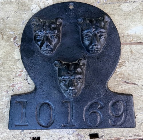 Fire insurance plaque - insurance, cast