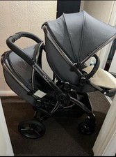 Egg 2 Feather Pram with