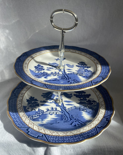 Royal doulton majestic - royal,
