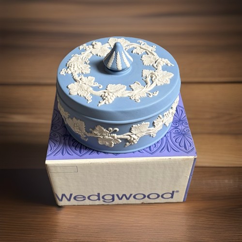Wedgwood blue jasperware round - wedgwood,
