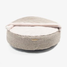 Lords and Labradors round Den Bed- Essentials Herdwick in Pebble, small