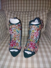 Zara Floral Cage Mesh Flower
