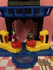 Imaginext Batman Joker Bat Cave Battle DKW12 Figures Accessories DC Superfriends