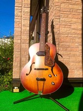 Godin 5Th Avenue Kingpin P90 Cognac Burst