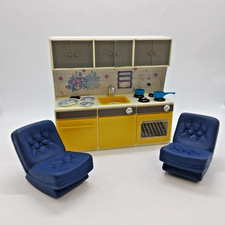 Vintage Sindy 1980's Kitchen Sink Oven Unit Dolls House Furniture with Chairs