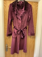 LADIES BURGUNDY DRESSING GOWN