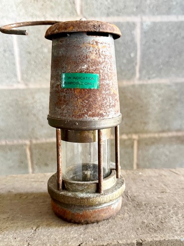 Vintage wolf safety - vintage, co