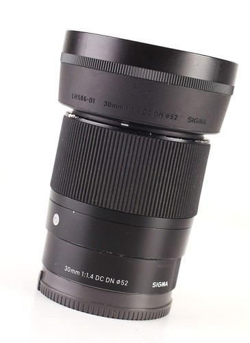 Sigma 30mm dc dn - f1.4,