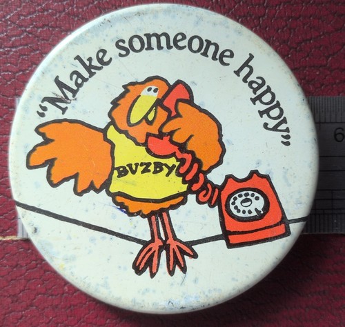 Vintage pin badge - buzby, make