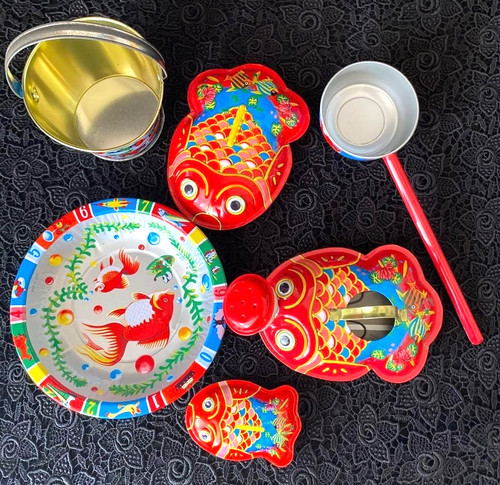Vintage japanese tin toy - vintage,